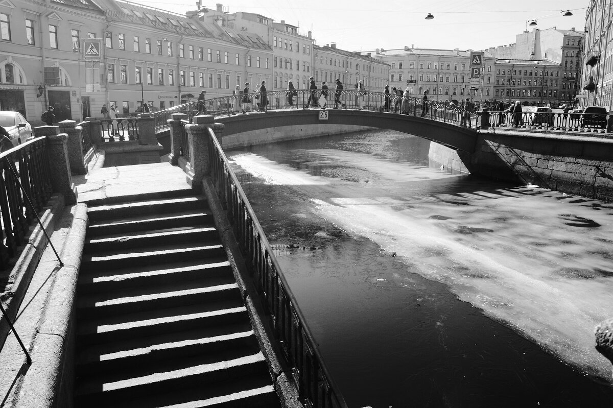 Солнечный день / Ч Б / - Виктор Никитенко Солнечный день / Ч Б / - Виктор Никитенко