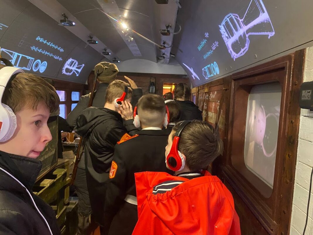 ПОЕЗД ПОБЕДЫ - Tata Wolf