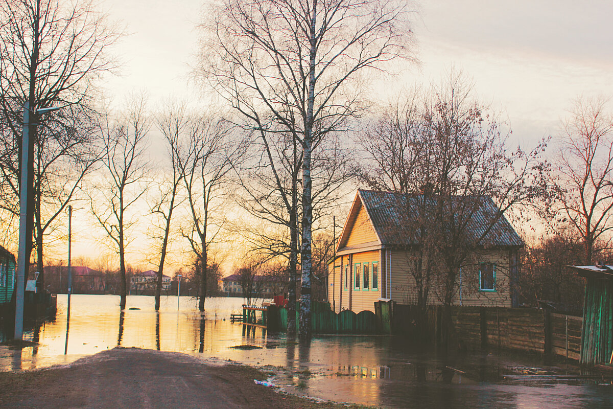 Весенний  вечер - Сергей Кочнев