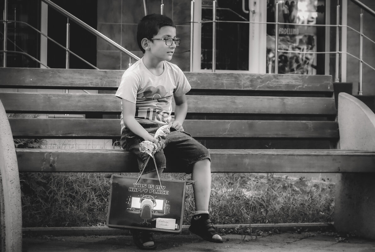 Счастливчик Манвел (чб) - Сергей Царёв