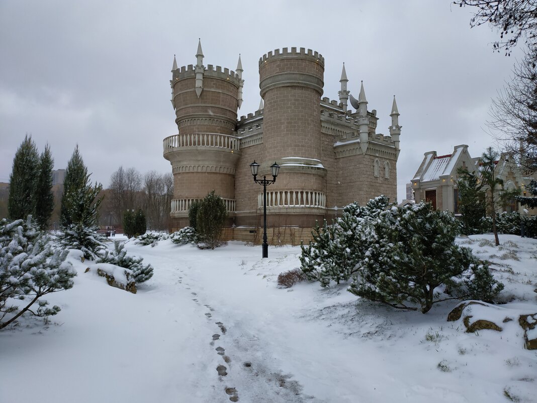 Она вернулась - Андрей Лукьянов