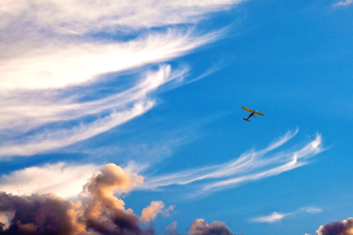 Перистые облака - Геннадий Валеев Перистые облака - Геннадий Валеев