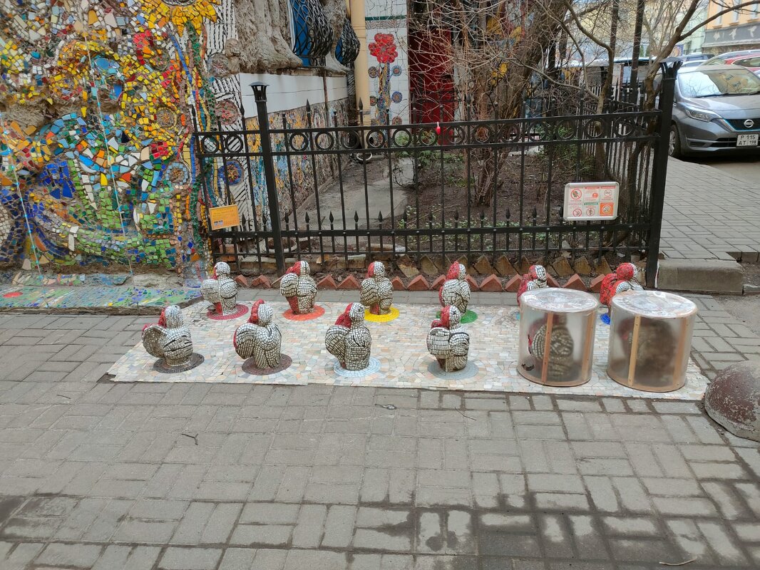 Мозаичный дворик в Санк-Петербурге - Ирэн Мозаичный дворик в Санк-Петербурге - Ирэн