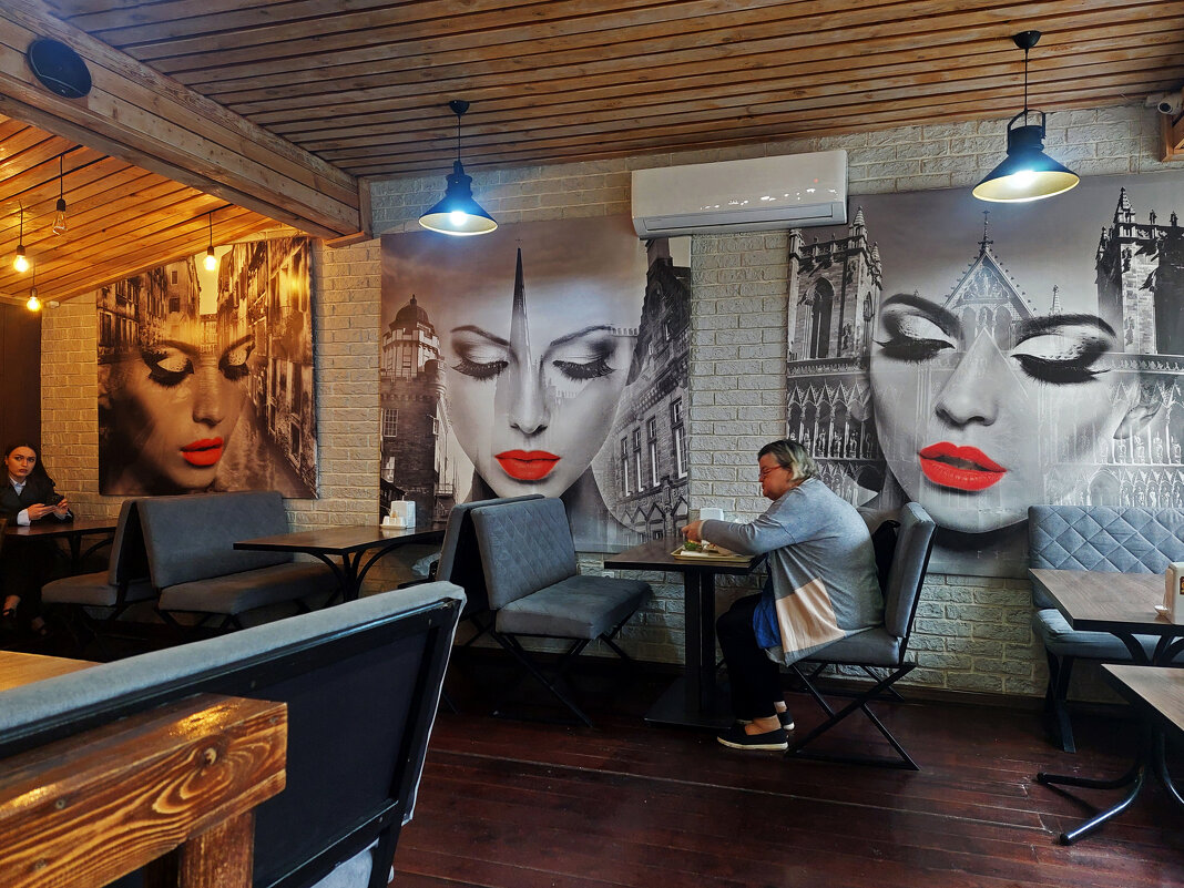 в кафе - ИРЭН@ . в кафе - ИРЭН@ .