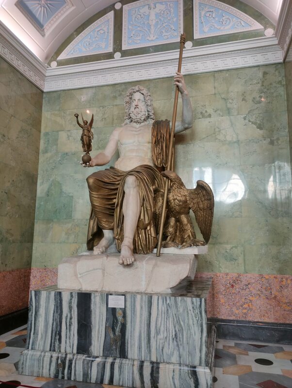Статуя Зевса в Эрмитаже Санкт-Петербурга - Ирэн Статуя Зевса в Эрмитаже Санкт-Петербурга - Ирэн