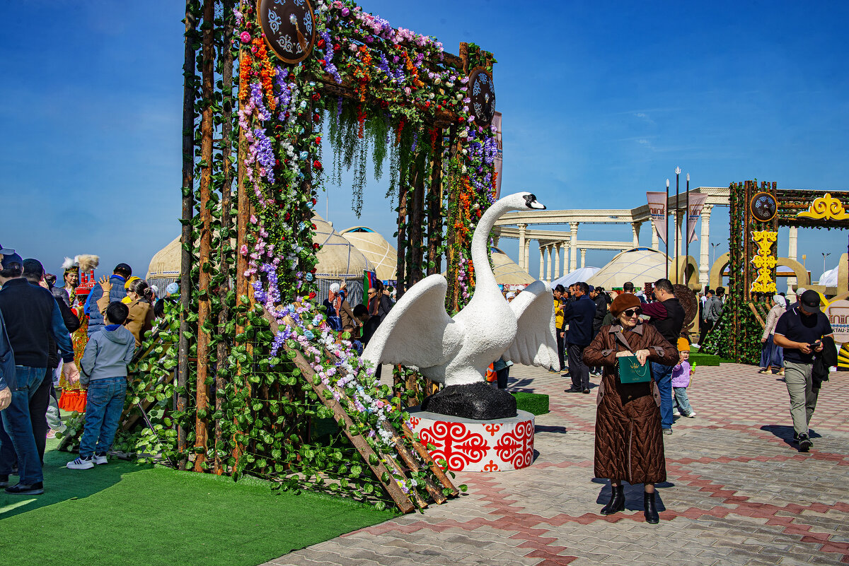 Праздник тюрских народов - Анатолий Чикчирный