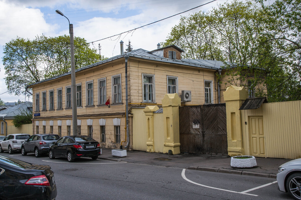 Нововаганьковский переулок - Сергей Лындин Нововаганьковский переулок - Сергей Лындин