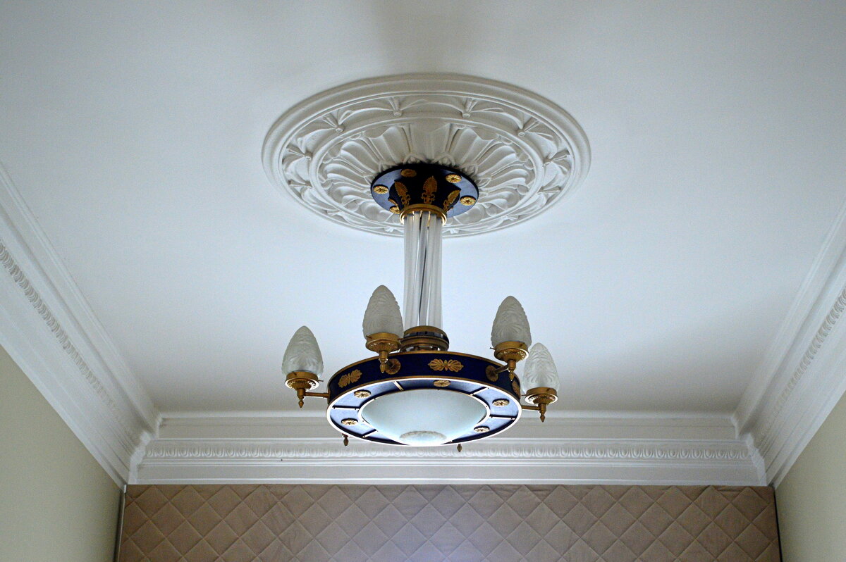 Люстры салаирского Дворца - Татьяна Лютаева Люстры салаирского Дворца - Татьяна Лютаева