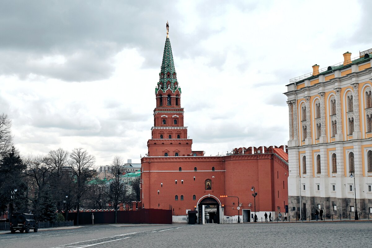 Боровицкая башня Московского Кремля. - Татьяна Помогалова Боровицкая башня Московского Кремля. - Татьяна Помогалова
