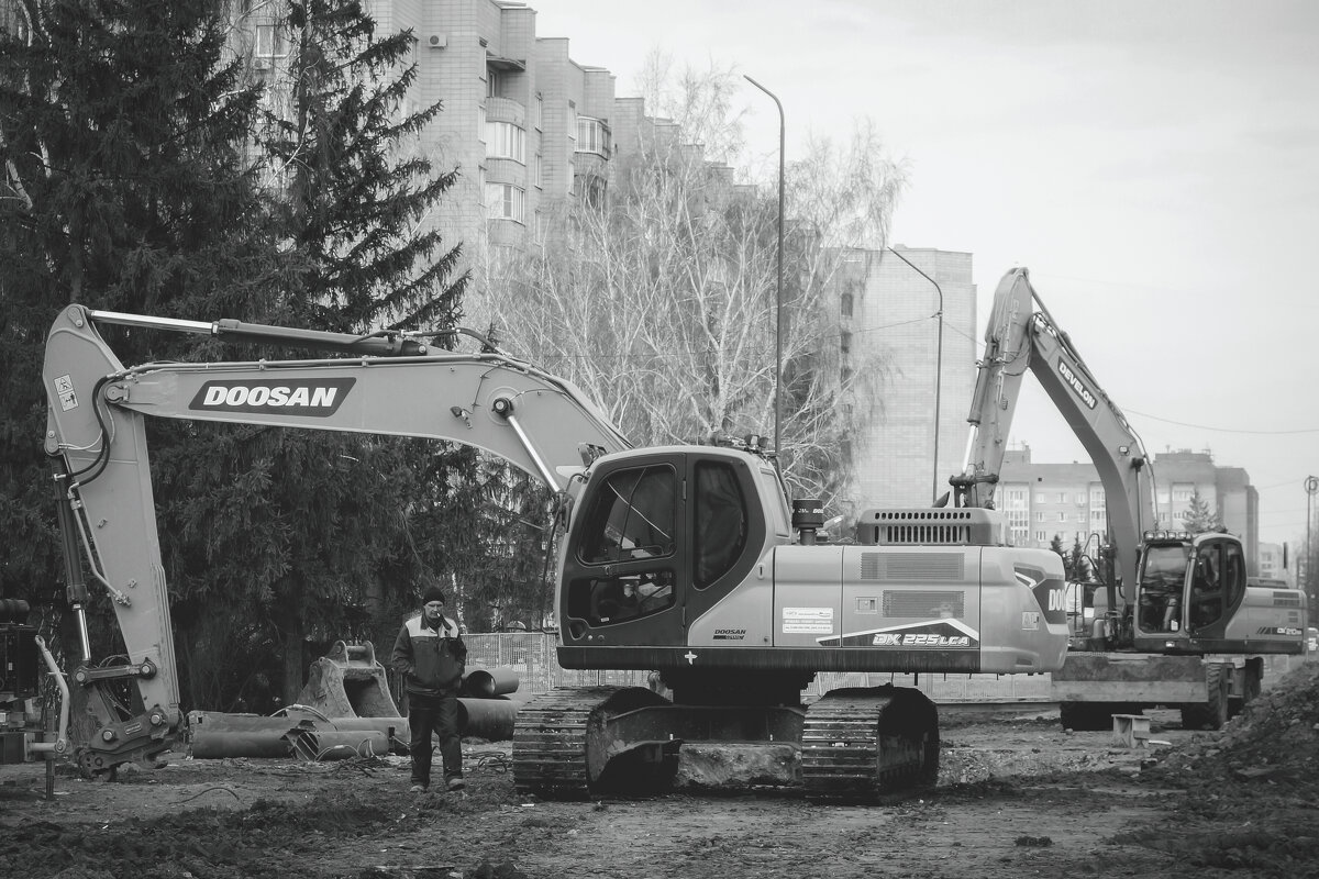 Земляные работы (чб) - Сергей Царёв Земляные работы (чб) - Сергей Царёв