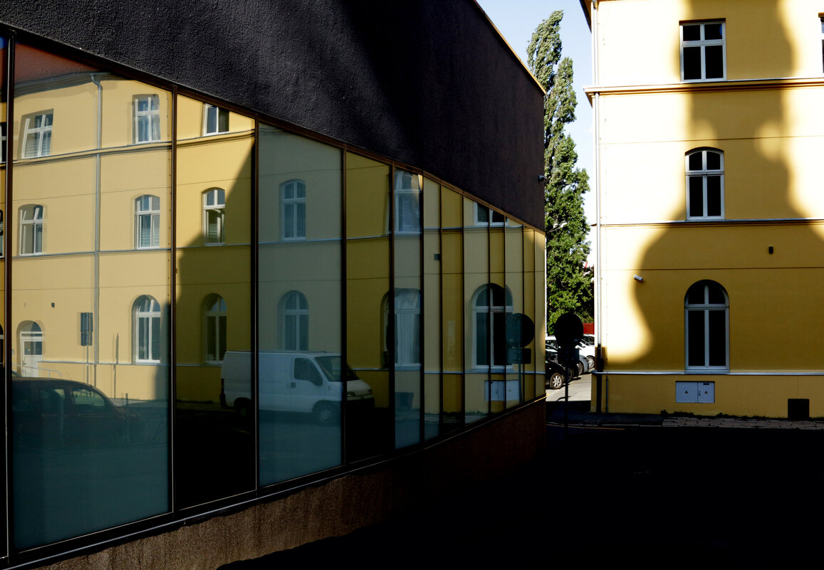 Зеркало и тени - Ivan VIKAR