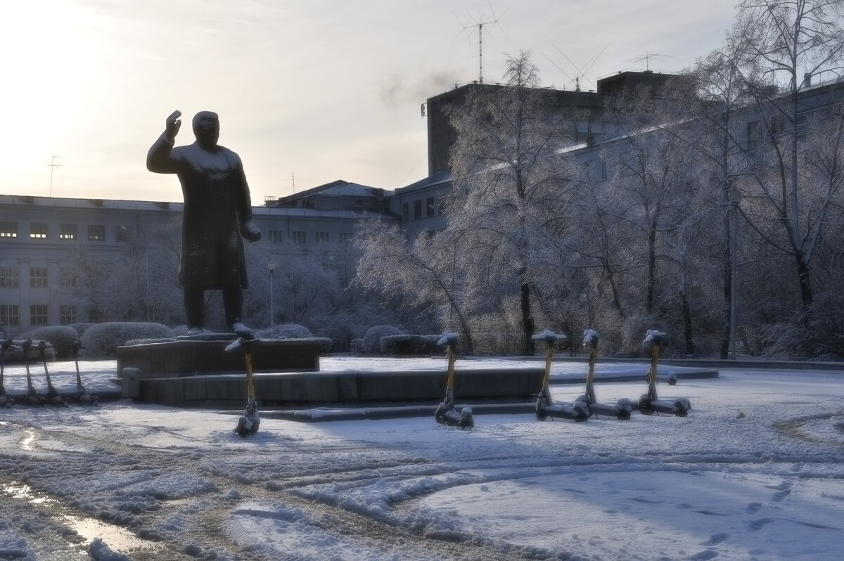 *** - Сергей Сергеев