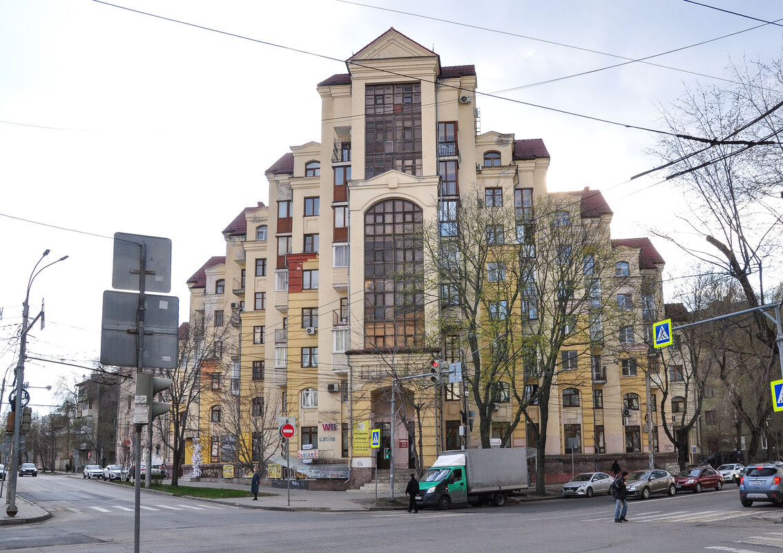 Ул. Фридриха Энгельса 74 (дом построен в 2003 г.) - Татьяна Машошина Ул. Фридриха Энгельса 74 (дом построен в 2003 г.) - Татьяна Машошина