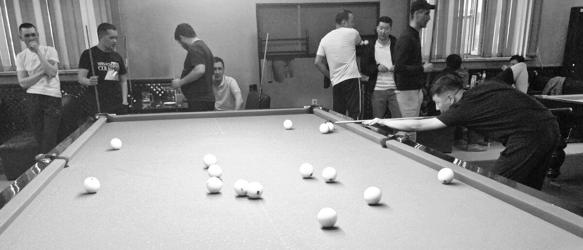 Играем - Андрей Хлопонин