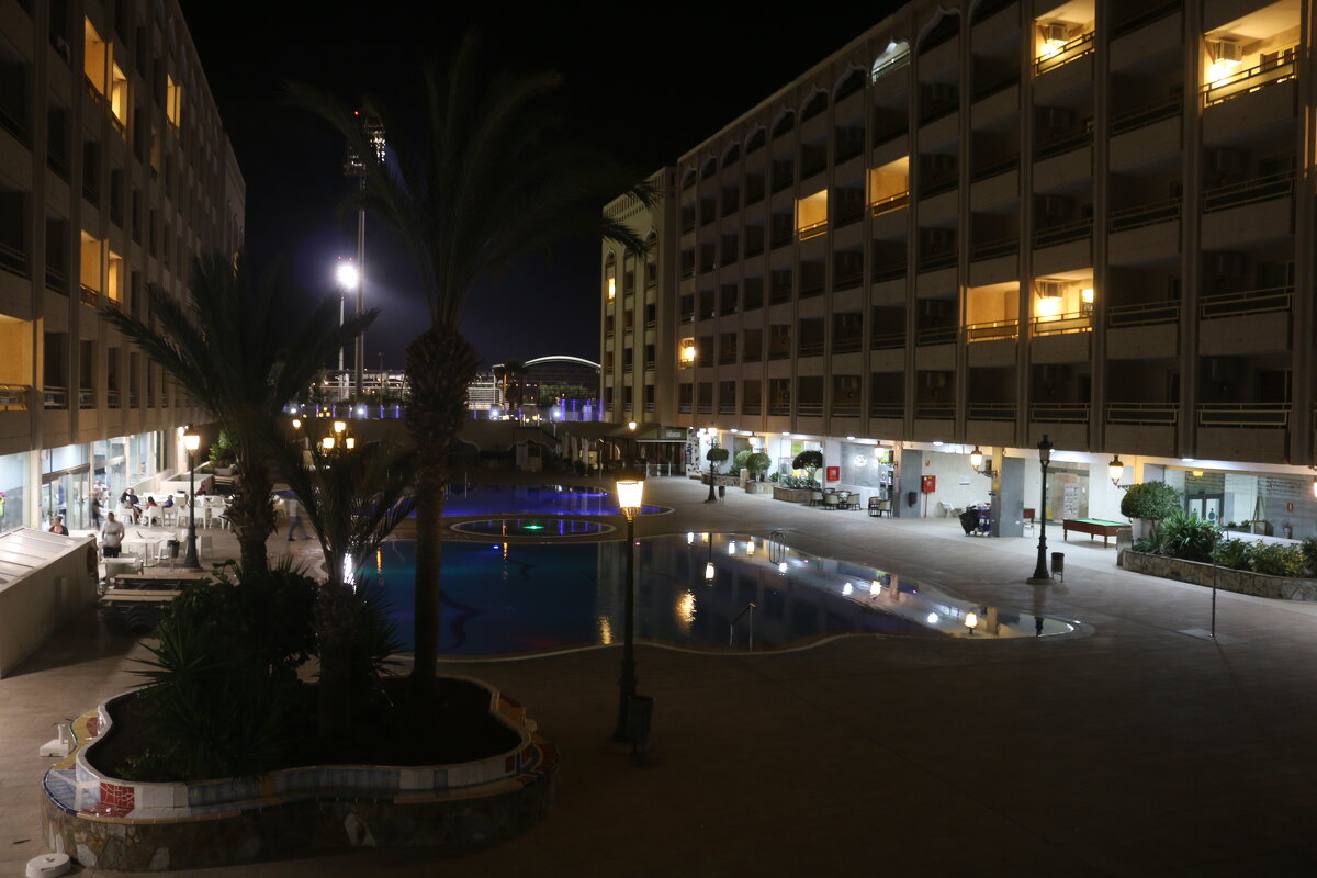 Вечер в отеле Колумбус - Ольга Вечер в отеле Колумбус - Ольга