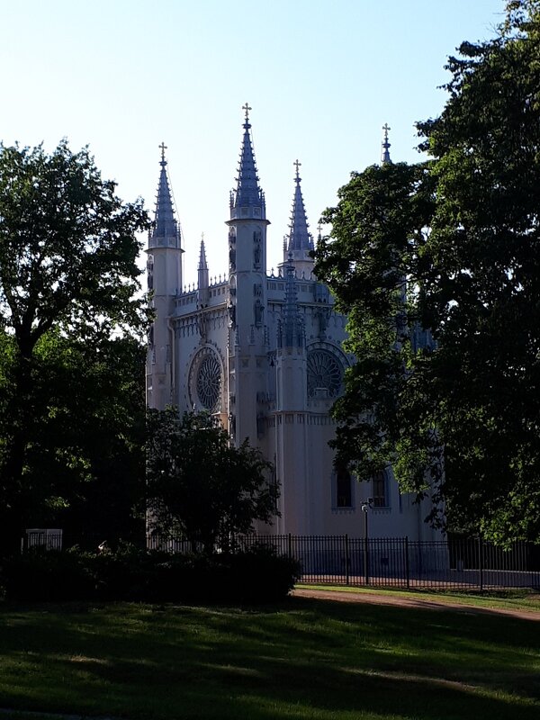 Петергоф. Парк "Александрия". Готическая капелла - Надежда 