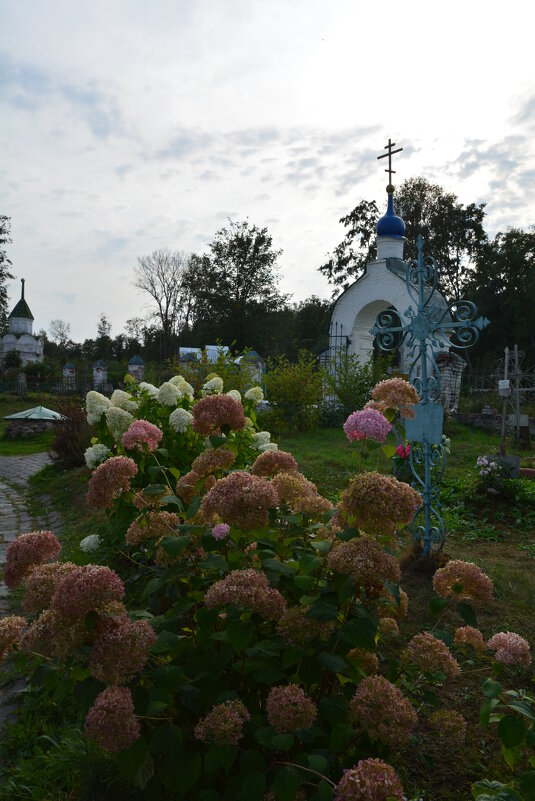 на территории храма - Галина R...