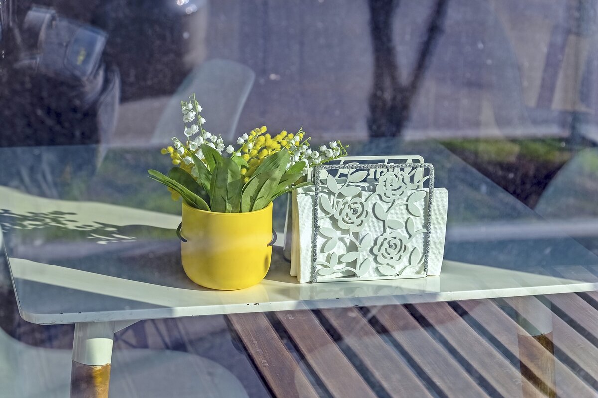 Весенний интерьер - Валерий Иванович