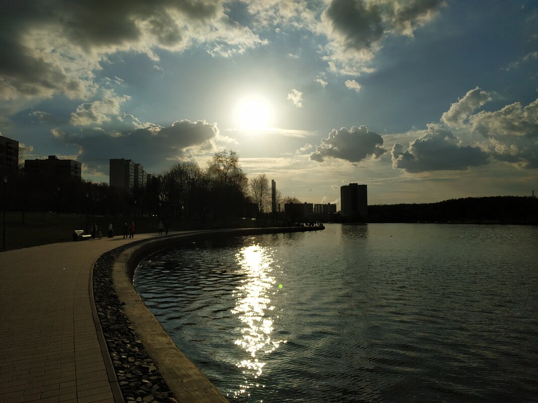 Апрель, какой я люблю - Андрей Лукьянов