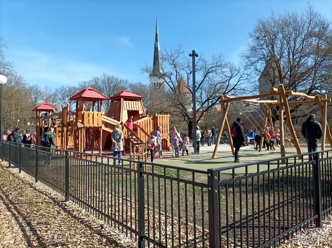 На Башенной площади - Veera V