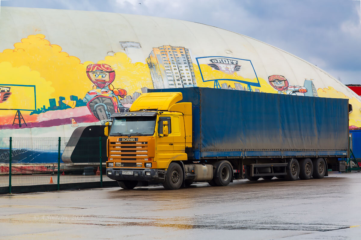 Scania на стоянке - Александр Синдерёв