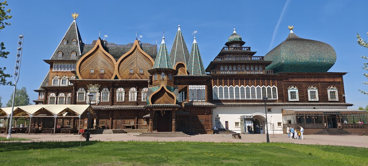 Дворец царя Алексея Михайловича в Коломенском - <<< Наташа >>> Дворец царя Алексея Михайловича в Коломенском - <<< Наташа >>>