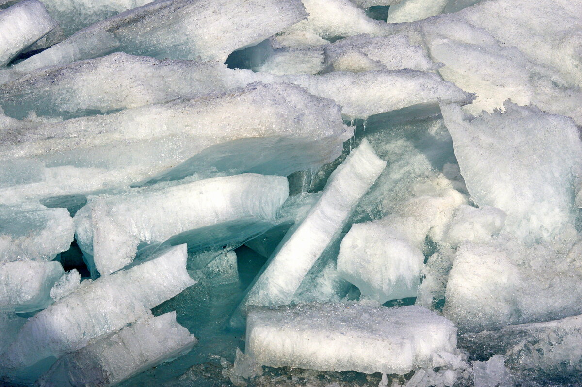 Мартовский лёд Байкала - Татьяна Лютаева Мартовский лёд Байкала - Татьяна Лютаева