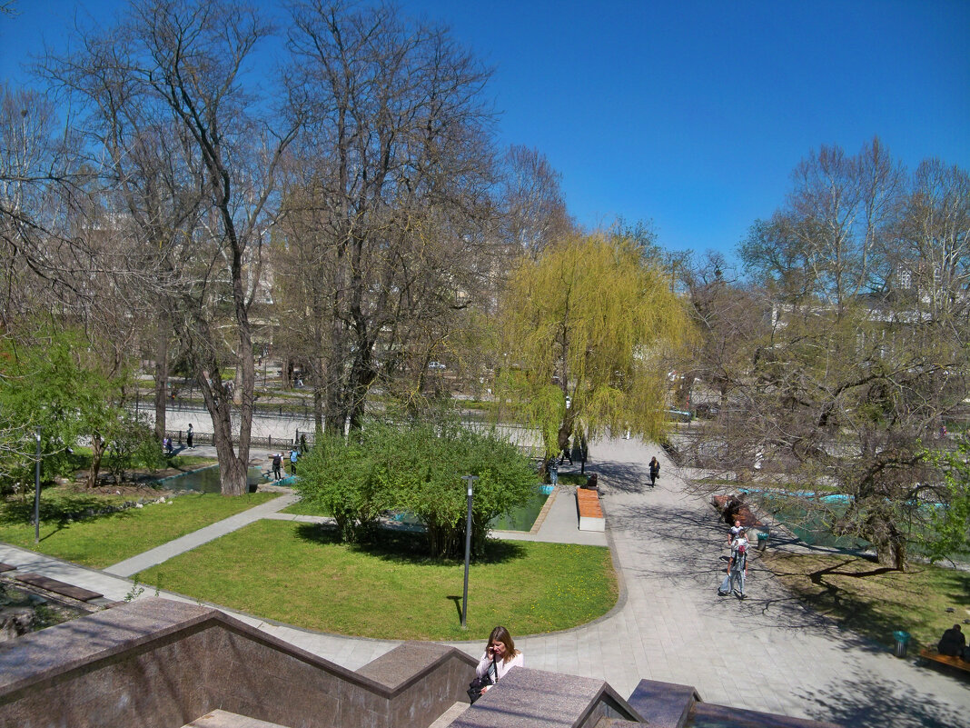 Весна в Горсаду - Валентин Семчишин