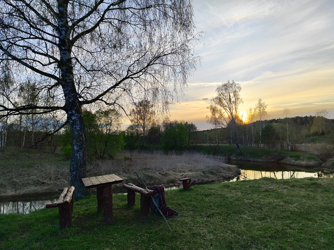 У реки - Денис Бочкарёв