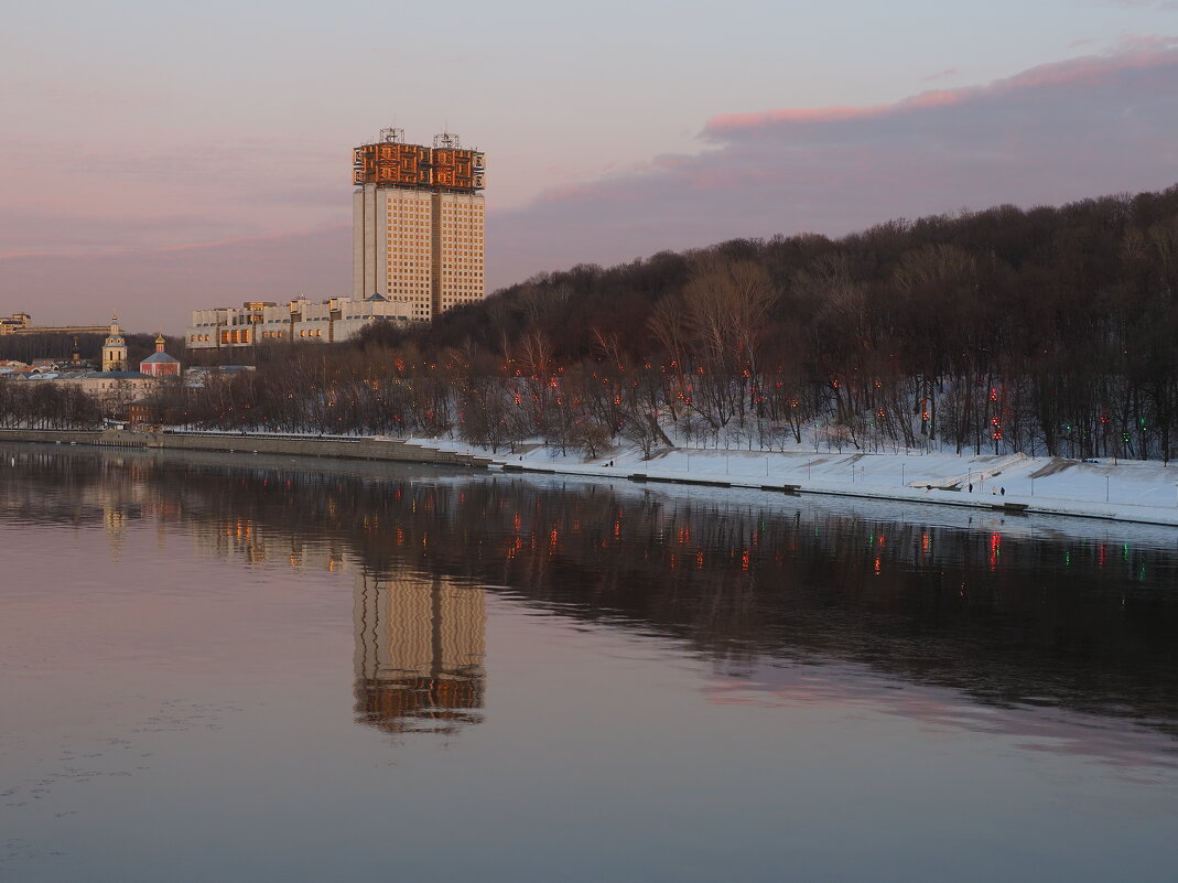 Воробьёвы горы. - Евгений Седов Воробьёвы горы. - Евгений Седов