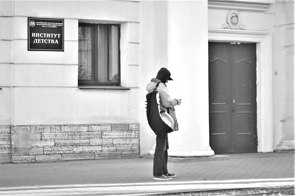 КУДА УХОДИТ ДЕТСТВО ? - Виктор Никитенко