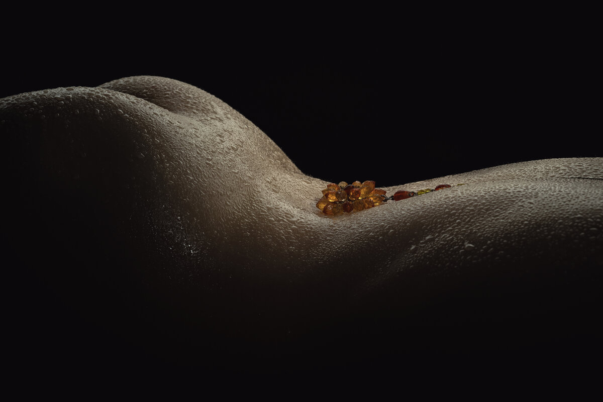 *** - Alexandr Khizhniak