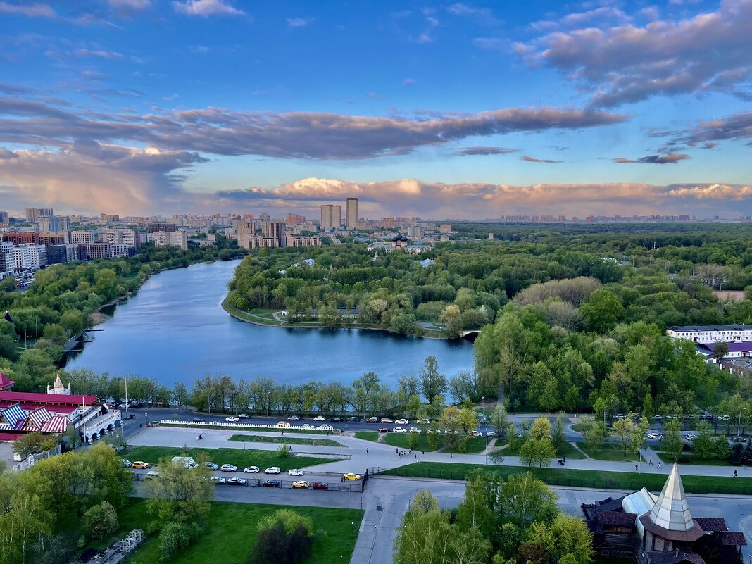 Москва вечер - Александр Конов Москва вечер - Александр Конов