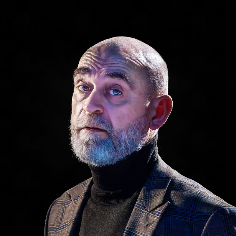 * - Александр Лисовский