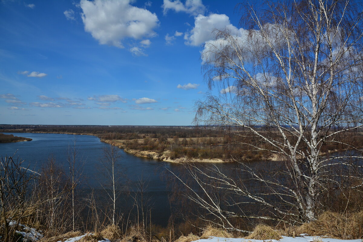 На высоком берегу. - Михаил Колосов 