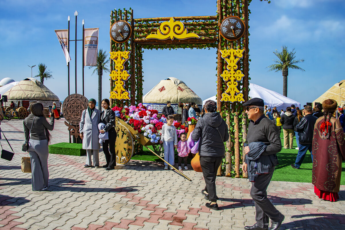 Прогулки у моря - Анатолий Чикчирный