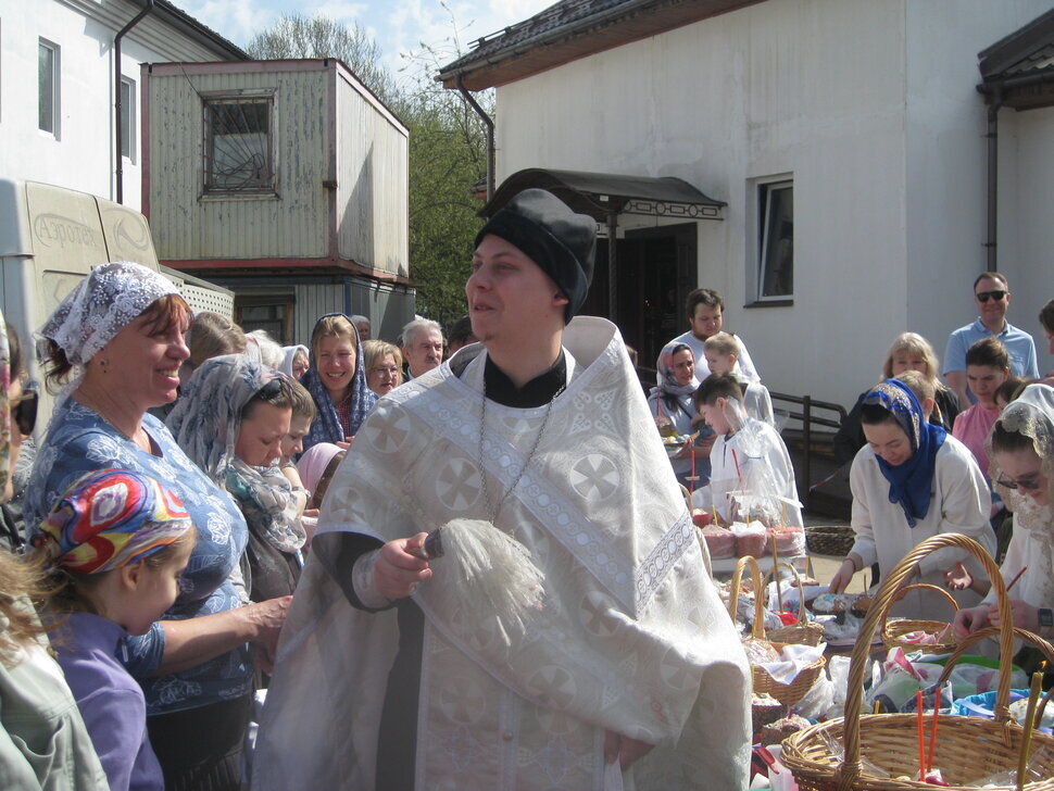 Нынче Воскресение празднует народ - Дмитрий Никитин Нынче Воскресение празднует народ - Дмитрий Никитин