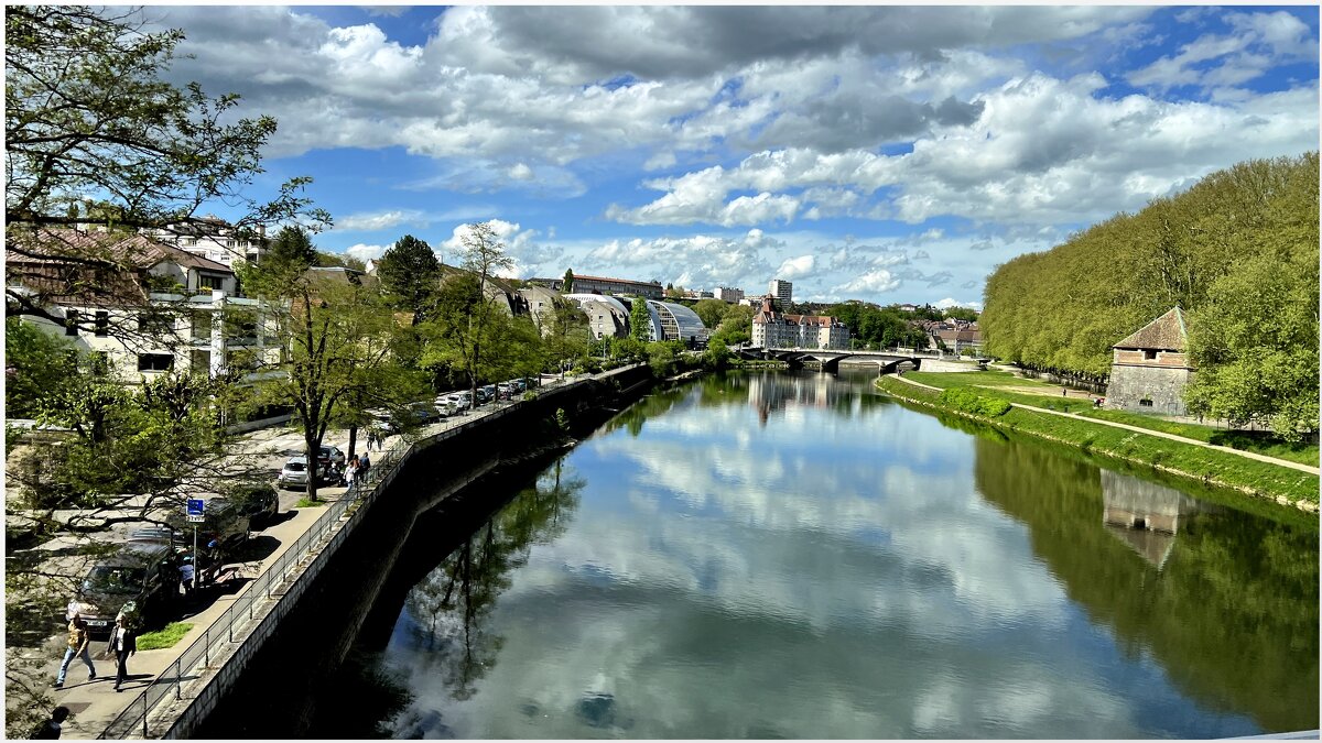 Busanreise + Besançon - "The Natural World" Александер Busanreise + Besançon - "The Natural World" Александер