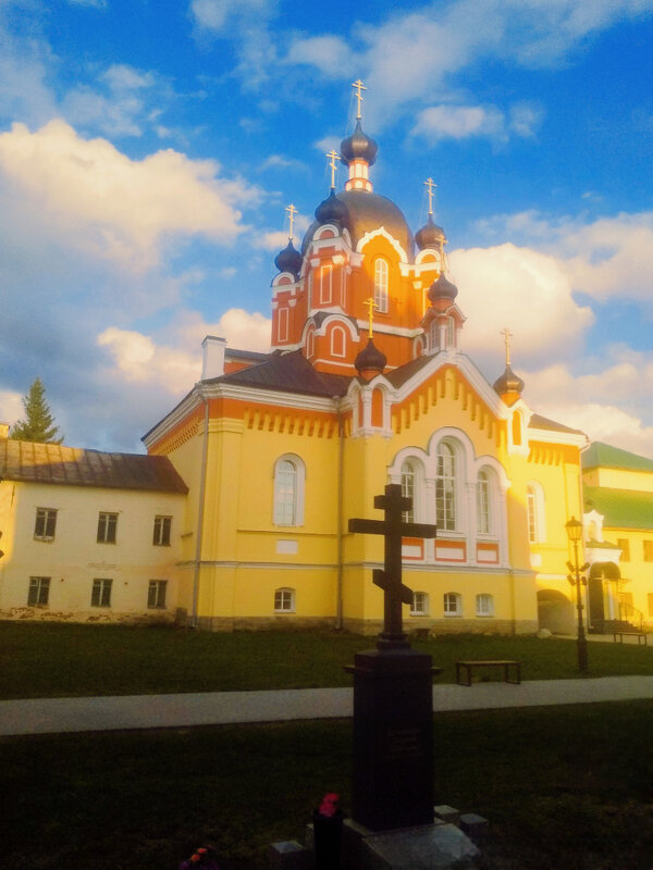 Крестовоздвиженский храм - Сергей Кочнев