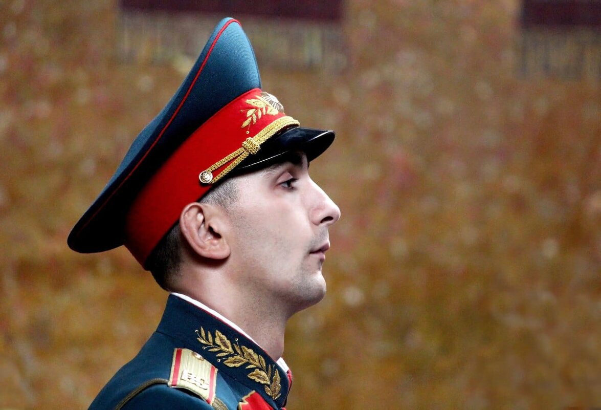 Часовой - Олегъ Петрович