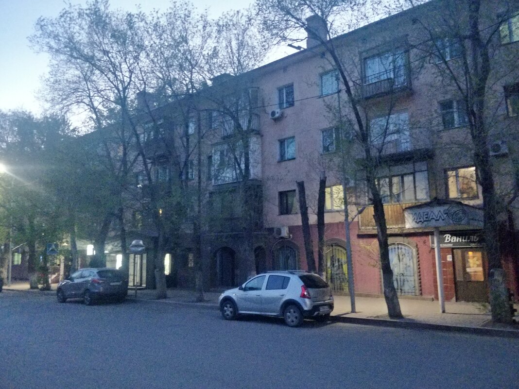 Ночной город - Андрей Хлопонин Ночной город - Андрей Хлопонин