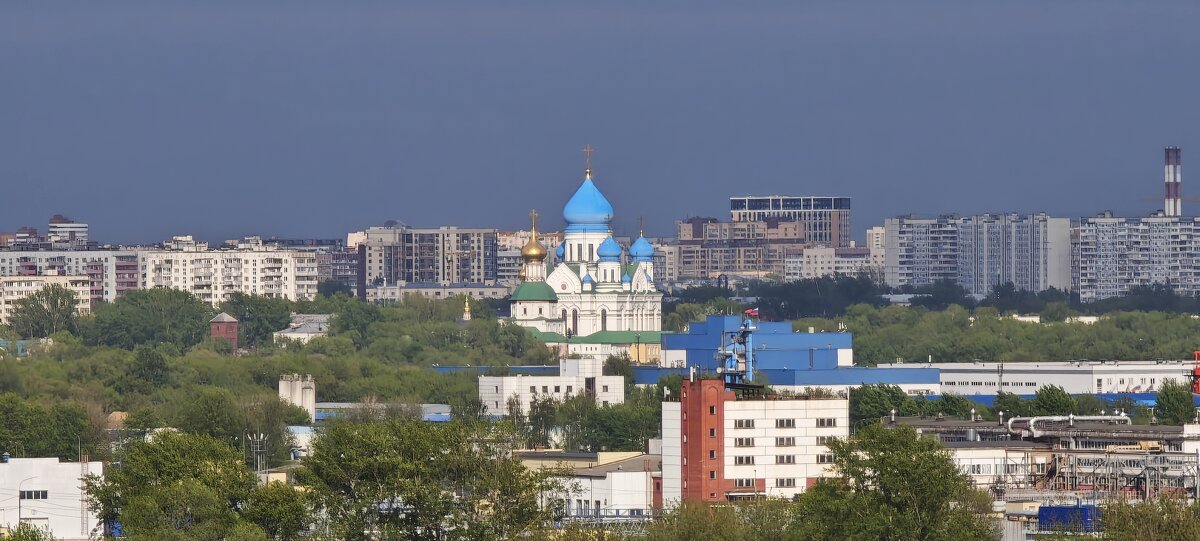 Вид со смотровой площадки в Коломенском - <<< Наташа >>>