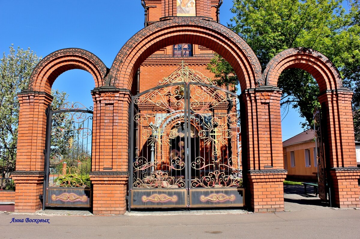 Храмовые ворота. - Восковых Анна Васильевна Храмовые ворота. - Восковых Анна Васильевна