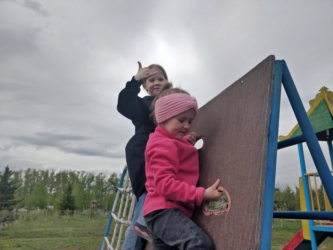 Скалолазки - Андрей Хлопонин