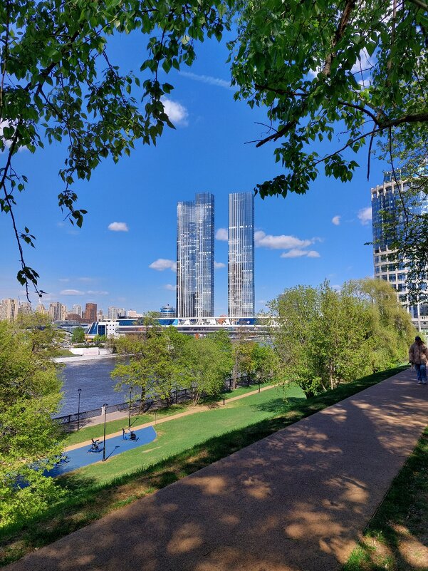 Capital Towers - Сергей Б. Capital Towers - Сергей Б.