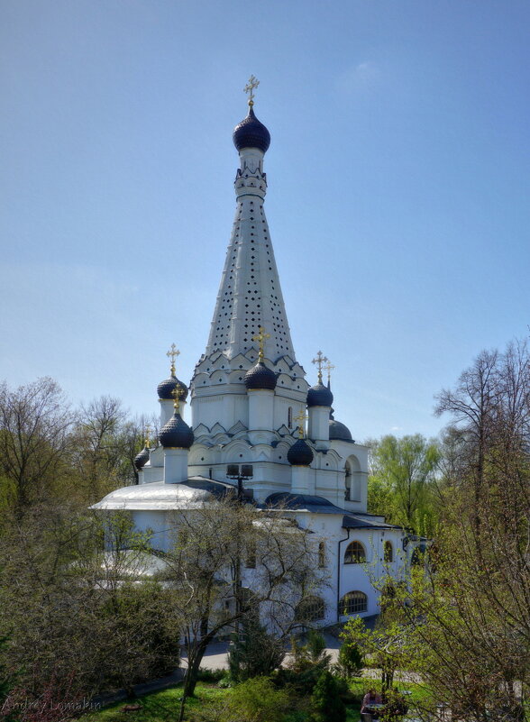 Покровская церковь в Медведкове - Andrey Lomakin