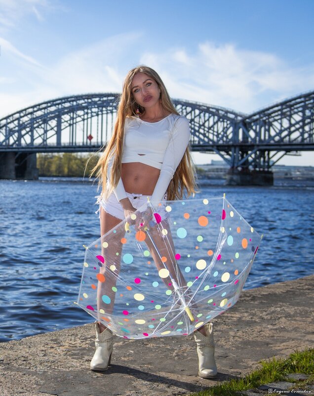 И зонтик - Евгений Ермаков