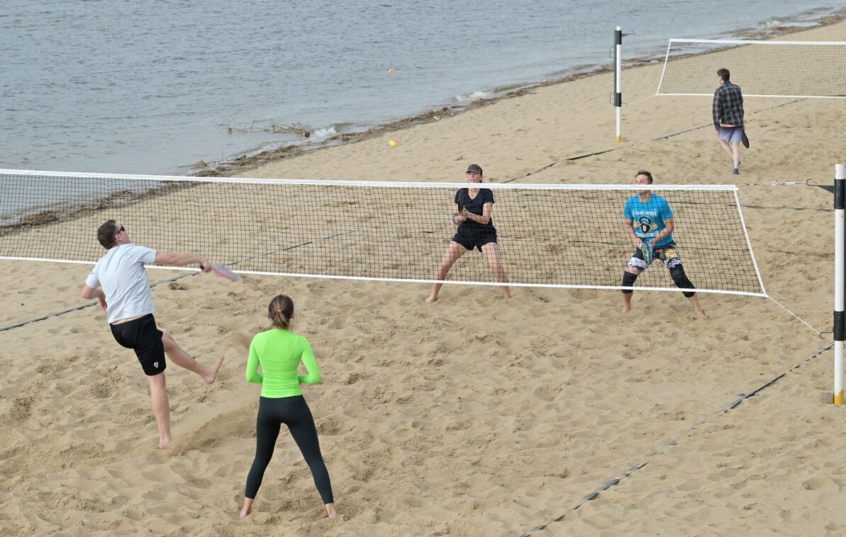 В атаке... - Алекс Б-в В атаке... - Алекс Б-в