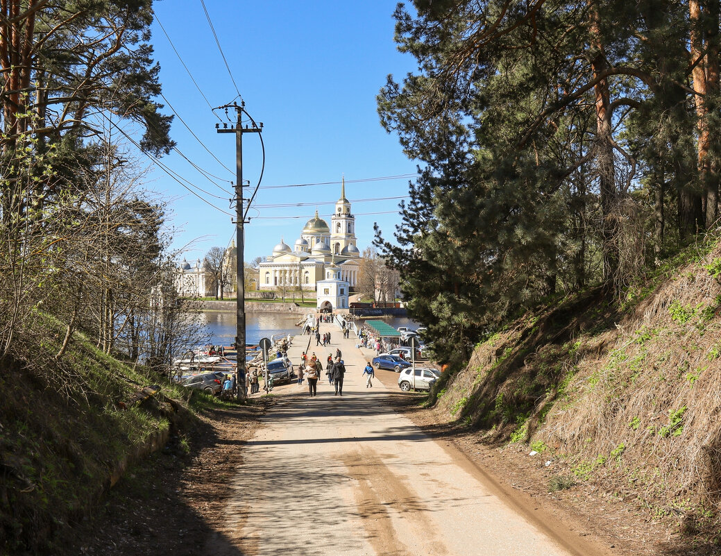 Дорога к монастырю - skijumper Иванов