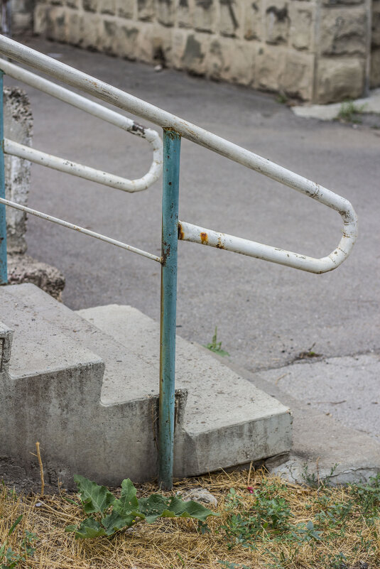 Прелестная железобетонная лестница - Коля Лукашов Прелестная железобетонная лестница - Коля Лукашов